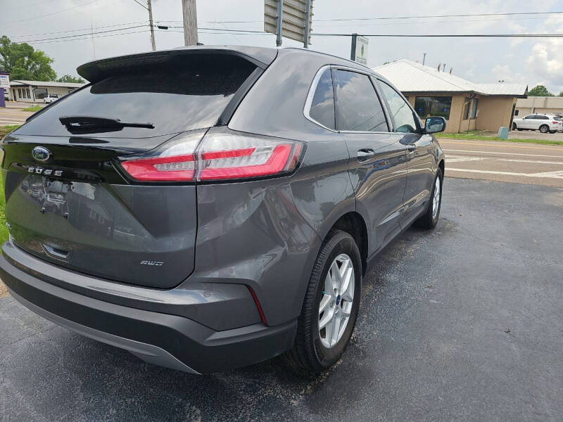 2022 Ford Edge SEL
