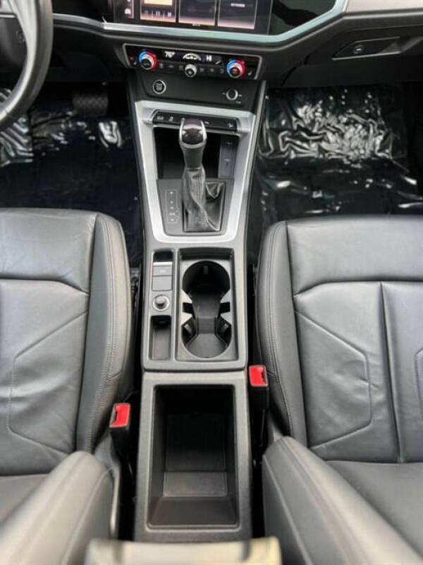 2023 Audi Q3 quattro S line Premium 45 TFSI