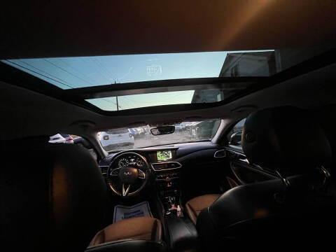 2019 Infiniti QX30 Luxe