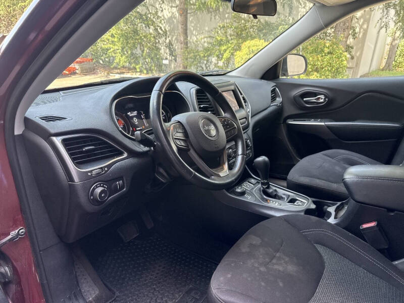 2019 Jeep Cherokee Latitude