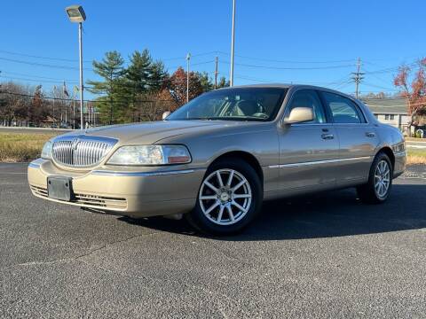 2011 Lincoln Town Car for sale at MAGIC AUTO SALES in Little Ferry NJ