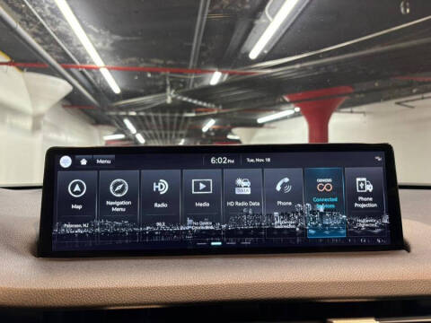 2023 Genesis GV70 2.5T Standard