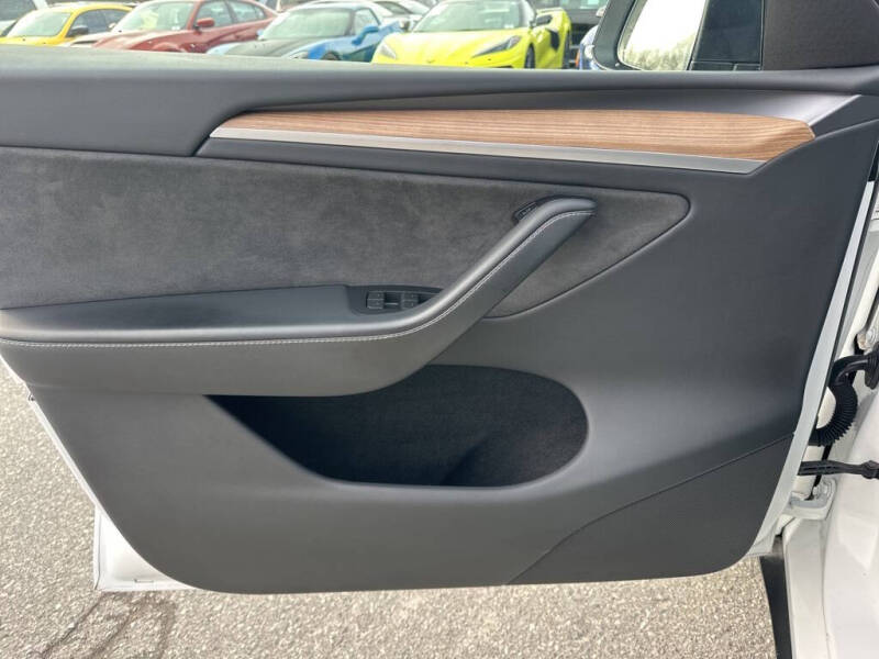 2024 Tesla Model Y Performance