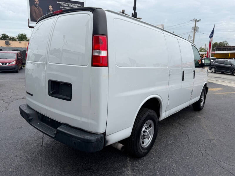 2021 Chevrolet Express 2500