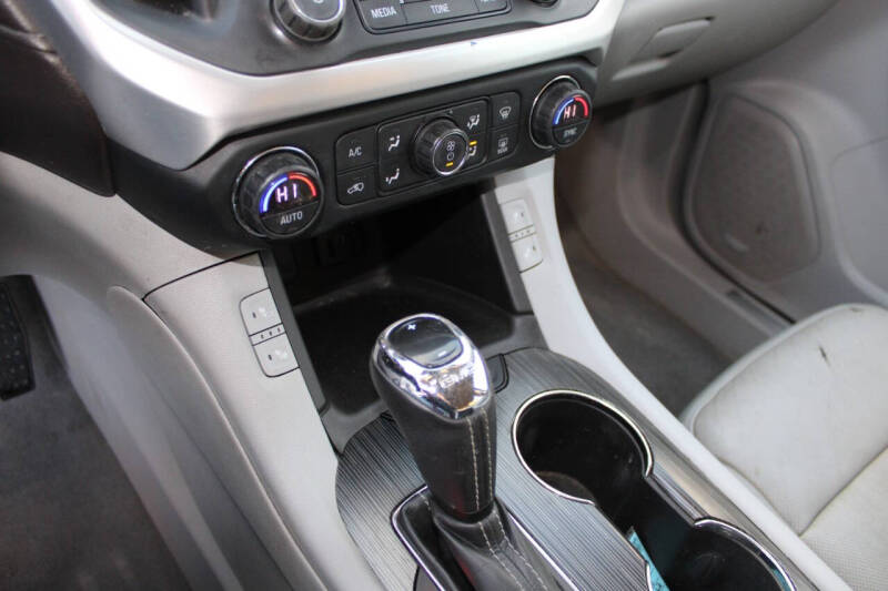 2017 GMC Acadia SLT-2