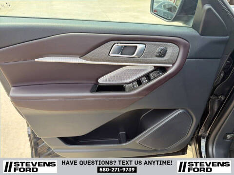 2025 Ford Explorer Platinum
