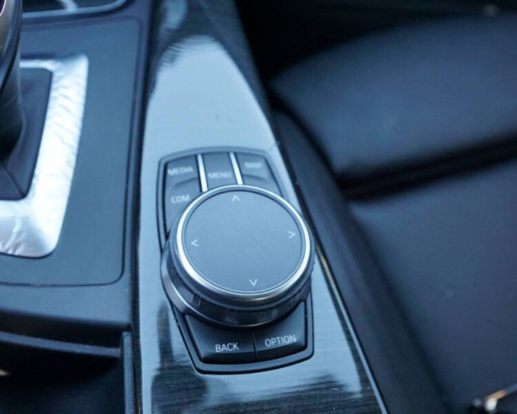 2018 BMW 3 Series 330i xDrive