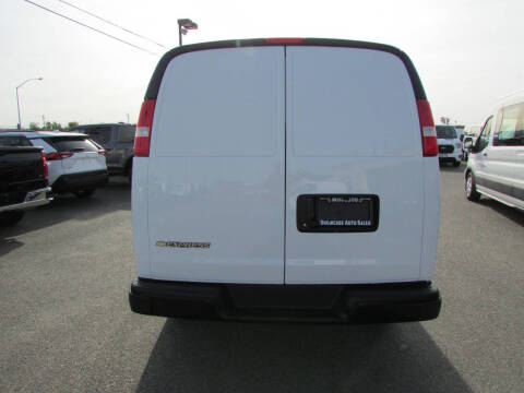 2025 Chevrolet Express 2500