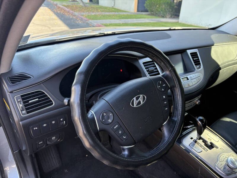 2014 Hyundai Genesis 5.0L R-Spec