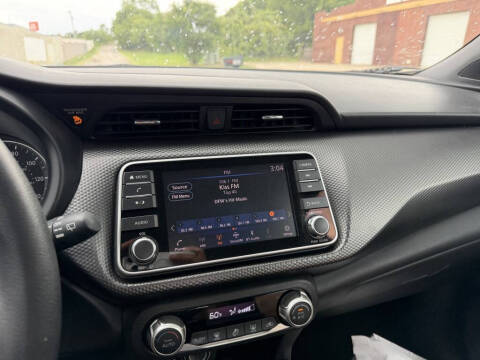 2019 Nissan Kicks SV