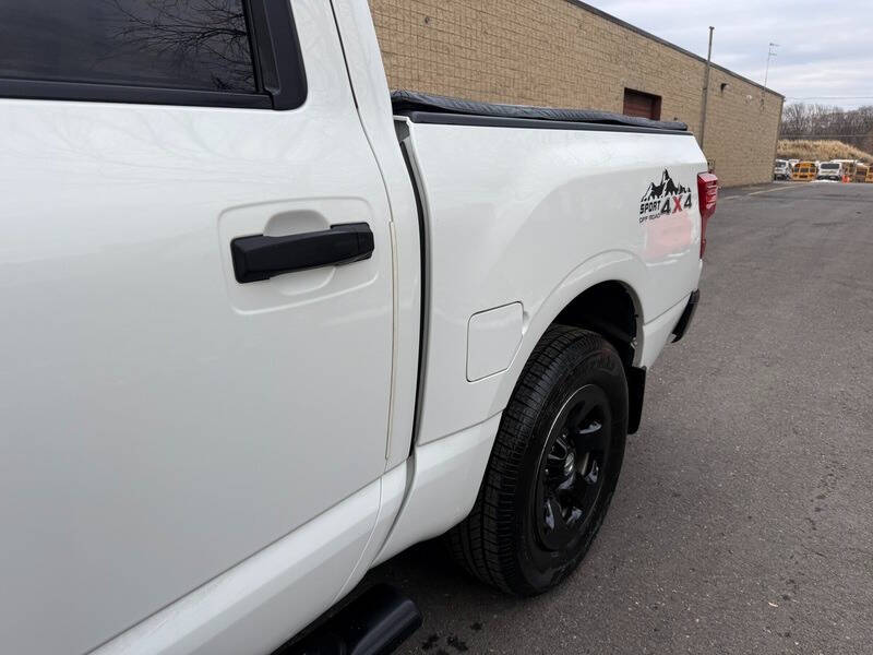 2017 Nissan Titan S