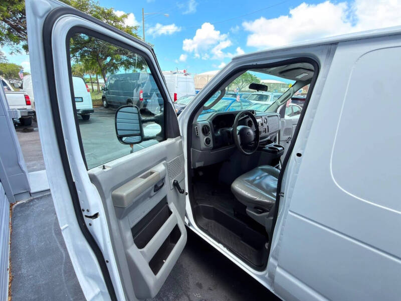 2014 Ford E-Series