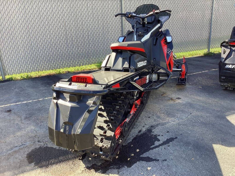 2023 Polaris Patriot Boost Switchback Assau