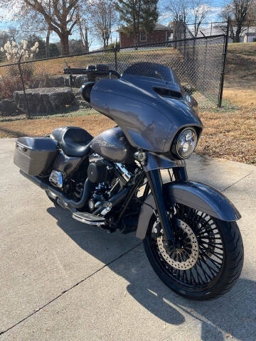 2014 Harley-Davidson Street Glide for sale at HIGHWAY 12 MOTORSPORTS in Nashville TN