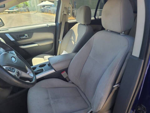 2013 Ford Edge SE
