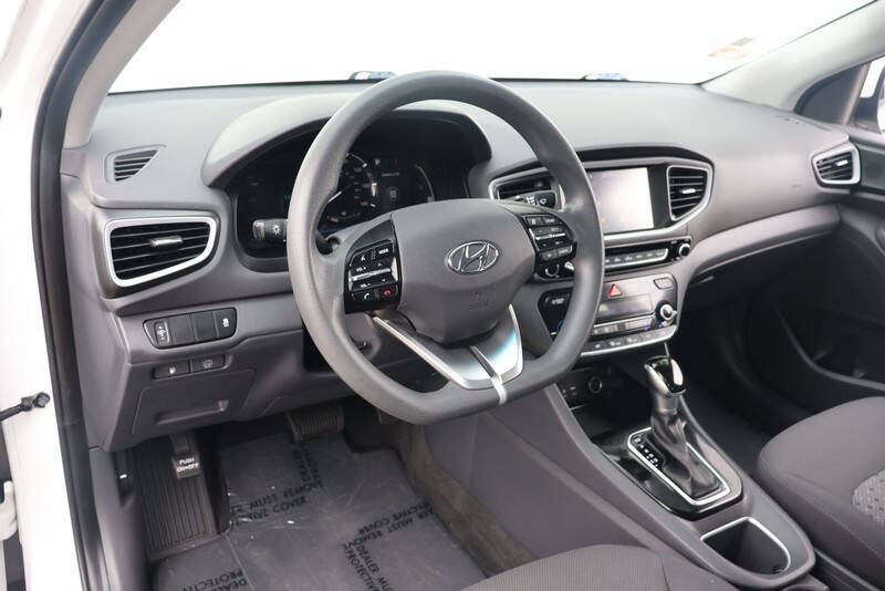 2017 Hyundai Ioniq Hybrid Blue