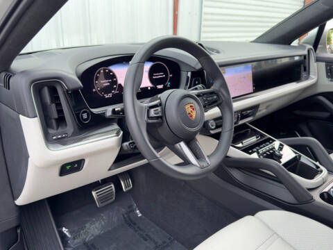 2024 Porsche Cayenne Turbo E-Hybrid Coupe