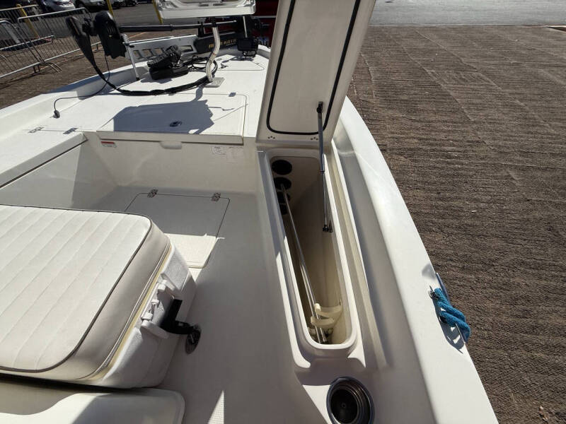 2015 Mako 19 CPX