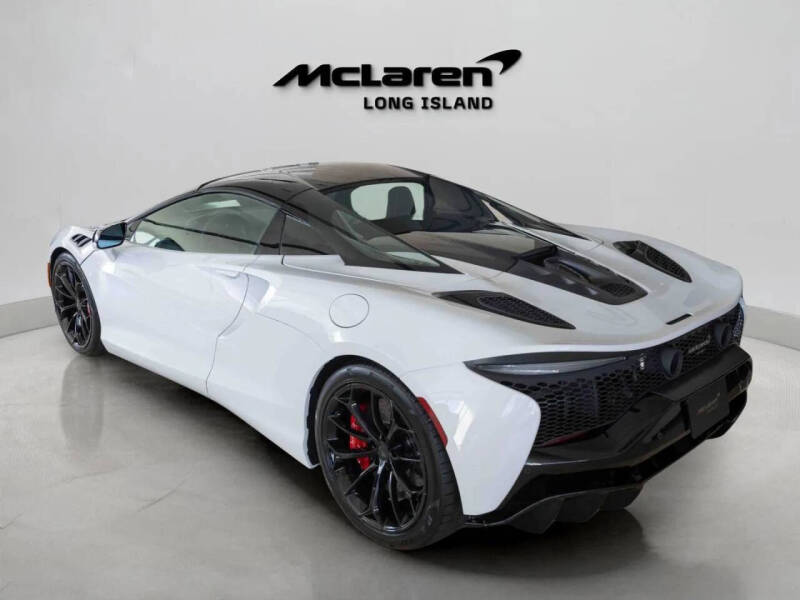 2025 McLaren Artura Spider