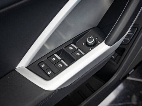 2025 Audi Q3 quattro S line Prem Plus 45 TFSI