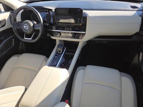 2024 Nissan Pathfinder SL