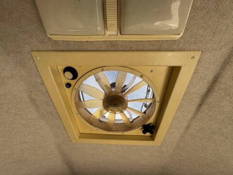 1998 Ford E-Series E-250