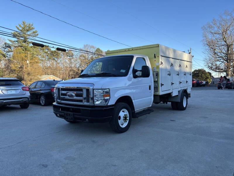 2017 Ford E-Series E-450 SD