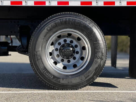 2018 Freightliner M2 106