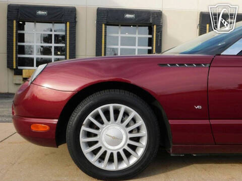 2004 Ford Thunderbird Deluxe