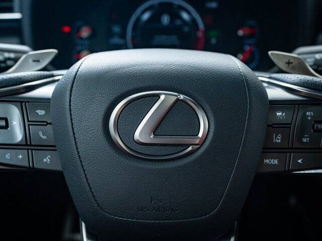 2022 Lexus LX 600 F SPORT Handling