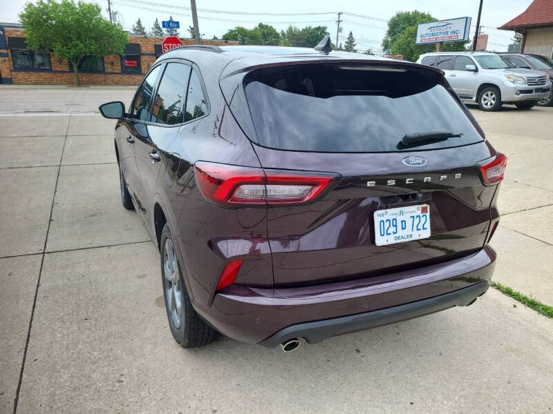 2023 Ford Escape ST-Line