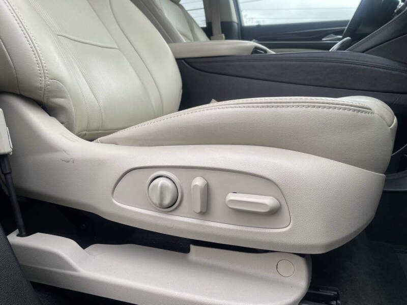 2019 Buick Enclave Essence