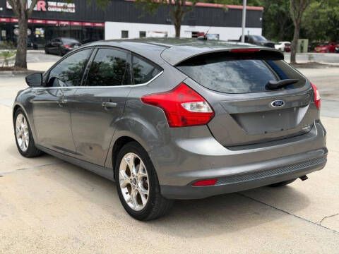 2010 Ford Focus SES