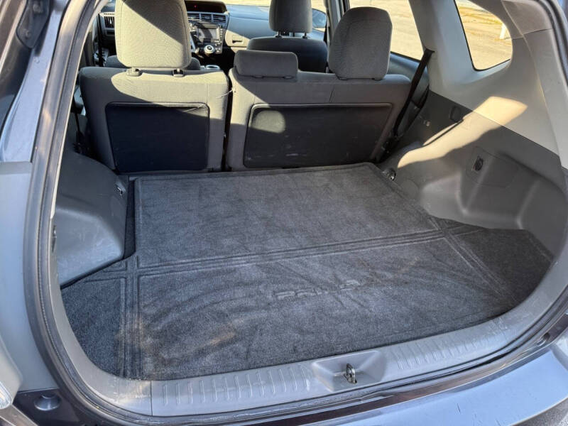 2012 Toyota Prius v Two
