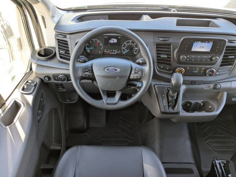 2025 Ford Transit 250