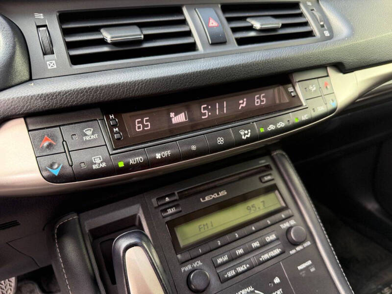 2014 Lexus CT 200h