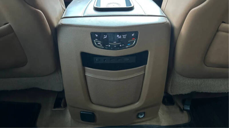 2016 Cadillac Escalade Standard