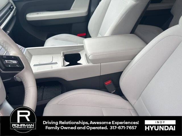 2025 Hyundai Santa Fe SE