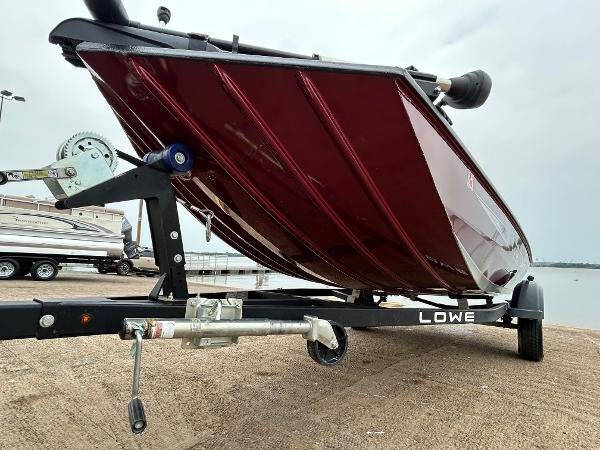 2022 Lowe Boats Skorpion 17