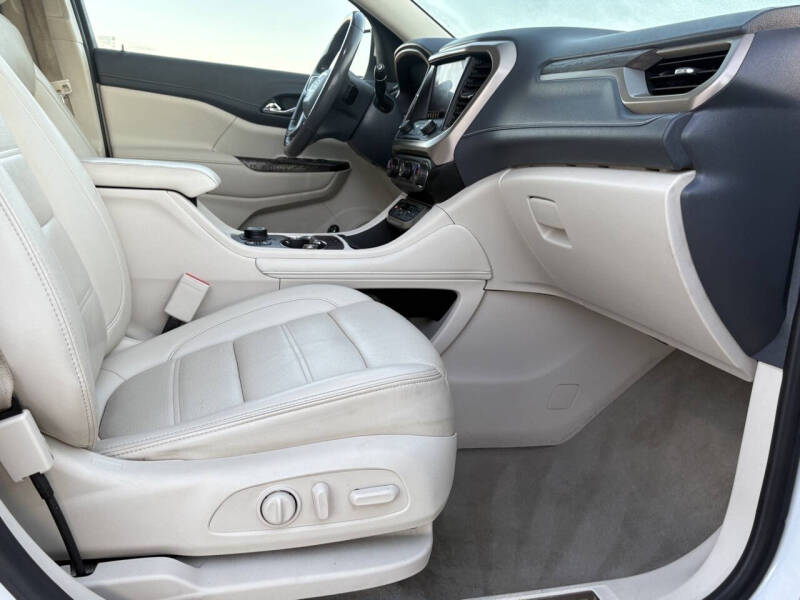 2021 GMC Acadia Denali