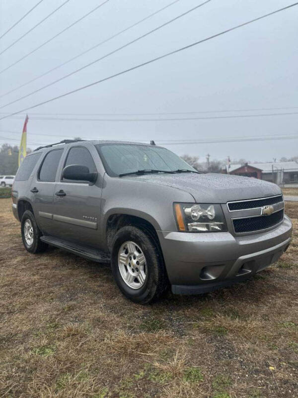2007 Chevrolet Tahoe LS's photo