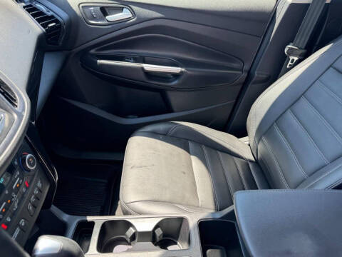 2019 Ford Escape Titanium