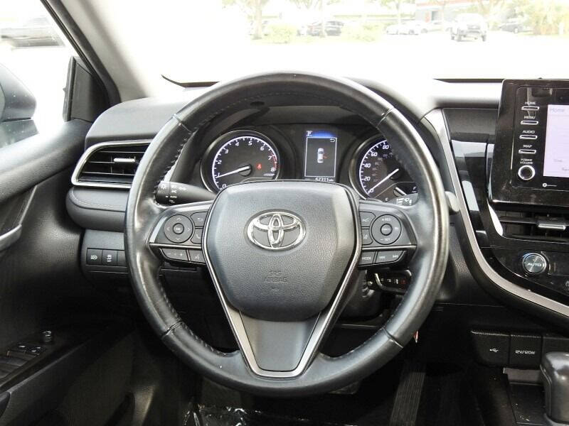 2021 Toyota Camry Sedan