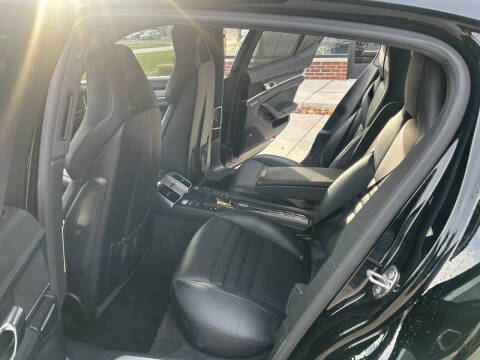 2015 Porsche Panamera Turbo