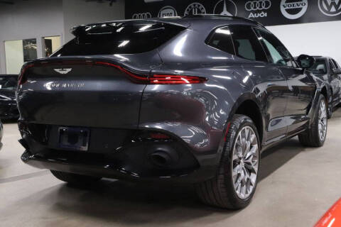 2021 Aston Martin DBX