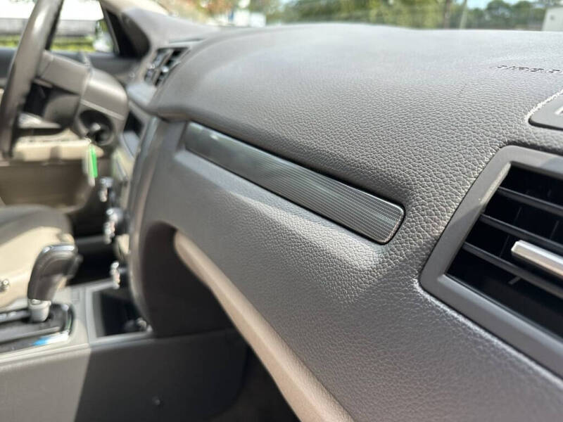 2011 Ford Fusion SEL