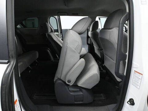 2021 Toyota Sienna LE 8-Passenger