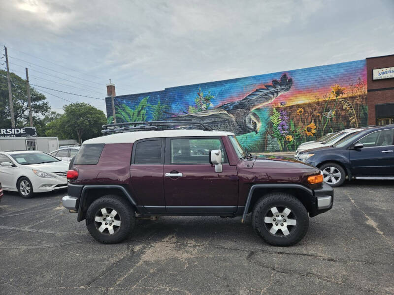 2007 Toyota FJ Cruiser for sale at RIVERSIDE AUTO SALES in Sioux City IA