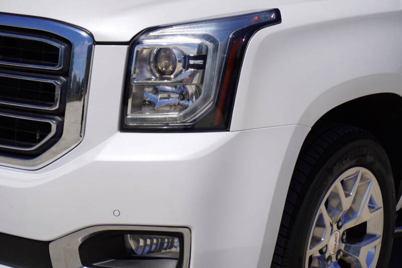 2017 GMC Yukon XL SLT