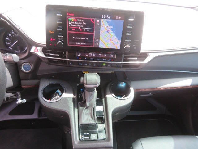 2024 Toyota Sienna XSE 7-Passenger